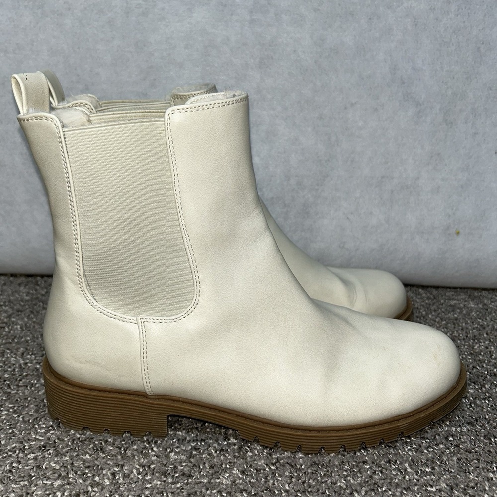 Women's Cream Booties Chunky ~ Winter White ~ Size 8